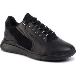 Sneakersy GEOX - D Hiver E D94FHE 08522 C9999 Black. Czarne półbuty damskie Geox, ze skóry. W wyprzedaży za 349,00 zł.