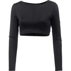 Koszulka w kolorze czarnym. Czarne koszulki damskie Street & Sports Wear, xs, bez wzorów, z okrągłym kołnierzem. W wyprzedaży za 79,95 zł.