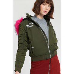 Ciemnozielona Kurtka Strawberry Champagne. Zielone kurtki damskie zimowe other, l. Za 99,99 zł.