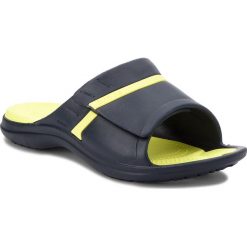 Klapki CROCS - Modi Sport Slide 204144 Navy/Tennis Ball Green. Niebieskie klapki damskie Crocs, bez wzorów, z tworzywa sztucznego, bez obcasa. W wyprzedaży za 139,00 zł.