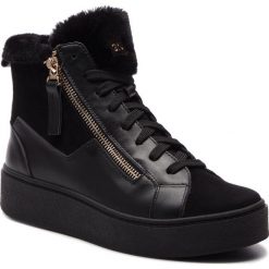 Sneakersy NIK - 08-0571-11-4-01-02 Czarny. Czarne sneakersy damskie Nik, z materiału. W wyprzedaży za 249,00 zł.
