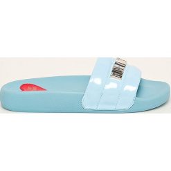Love Moschino - Klapki. Niebieskie klapki damskie Love Moschino, bez wzorów, z materiału, bez obcasa, na obcasie. Za 439,90 zł.