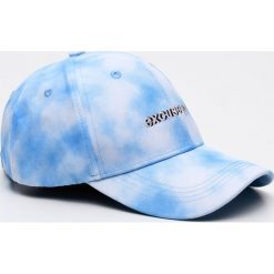 Czapka z daszkiem damska - Niebieski. Niebieskie czapki damskie Sinsay, bez wzorów. Za 14,99 zł.