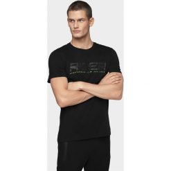 T-shirt męski. Koszulki męskie xl, bez wzorów, bez kołnierzyka. W wyprzedaży za 29,99 zł.