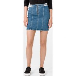 Calvin Klein Dart Spódnica Niebieski. Niebieskie spódniczki damskie Calvin Klein, bez wzorów, z elastanu. Za 447,95 zł.