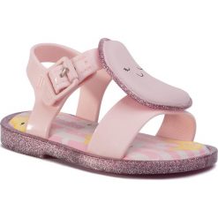 Sandały MELISSA - Mar Sandal Sweet 32769 Pink/Pink Glitter 53328. Różowe sandały dziewczęce Melissa, z tworzywa sztucznego, bez zapięcia. Za 249,00 zł.