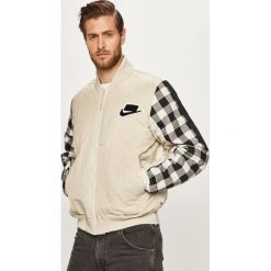 Nike Sportswear - Kurtka bomber. Płaszcze męskie Nike Sportswear, s, bez wzorów, z elastanu, krótkie, bez kaptura. W wyprzedaży za 379,90 zł.