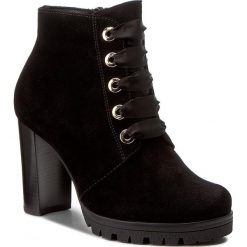 Botki HÖGL - 4-117832 Black 0100. Czarne botki damskie zamszowe marki HÖGL. W wyprzedaży za 379,00 zł.