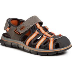 Sandały PRIMIGI - 5392411 D Grig. Szare sandały chłopięce Primigi, z zamszu, bez zapięcia. Za 279,00 zł.