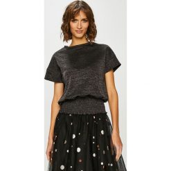 Medicine - Top Sparkles. Czarne bluzki damskie MEDICINE, s, bez wzorów, z elastanu, z okrągłym kołnierzem, z krótkim rękawem. W wyprzedaży za 39,90 zł.