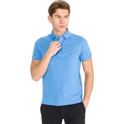 Tommy Hilfiger Polo Koszulka Niebieski. Niebieskie podkoszulki męskie s, z haftami, z bawełny. Za 324,95 zł.