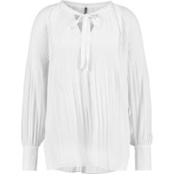 Bluzki damskie: Freequent ZOOEY Bluzka offwhite