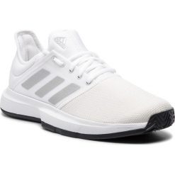 Buty adidas - GameCourt M CG6333 Ftwwht/Msilve/Cblack. Białe buty sportowe męskie Adidas, ze skóry ekologicznej, bez zapięcia, tenisowe. Za 249,00 zł.