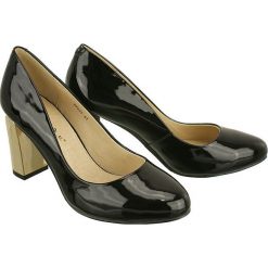DESKA 29232 black, Czółenka damskie. Czarne czółenka damskie Deska, bez wzorów, ze skóry, bez obcasa, na obcasie. Za 449,90 zł.