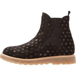 Unisa NEVADA Botki hercules black. Czarne botki damskie na zamek Unisa, z materiału. W wyprzedaży za 259,35 zł.