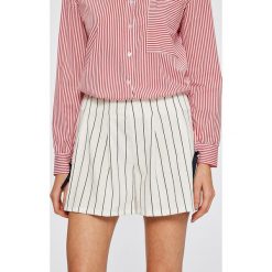 Answear - Szorty Stripes Vibes. Szare szorty damskie marki ANSWEAR, z poliamidu, casualowe, z podwyższonym stanem. W wyprzedaży za 39,90 zł.