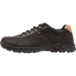 Caterpillar DEPICT Sneakersy niskie black. Czarne trampki męskie Caterpillar, bez wzorów, ze skóry, bez zapięcia. W wyprzedaży za 439,20 zł.
