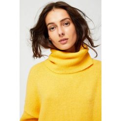 Sweter z golfem. Swetry damskie Moodo, xs, bez wzorów, bez rękawów. Za 69,99 zł.