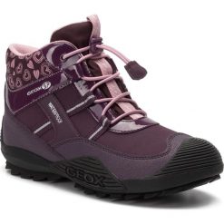 Śniegowce GEOX - J Atreus G.B Wpf A J847HA 00450 C8224 D Purple/Pink. Fioletowe śniegowce dziewczęce Geox, bez zapięcia. W wyprzedaży za 189,00 zł.