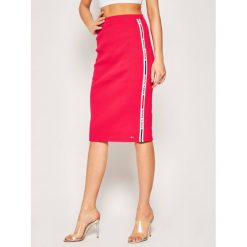 Spódnica ołówkowa Tommy Jeans Tjw Tape Detail Rib DW0DW08082. Niebieskie spódniczki damskie Tommy Jeans, xs, bez wzorów, z elastanu, ołówkowe. Za 339,00 zł.