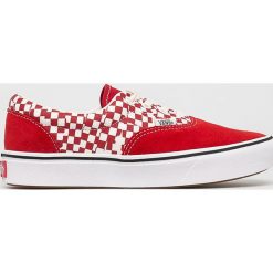 Vans - Tenisówki. Czerwone trampki i tenisówki damskie Vans, bez wzorów, ze skóry, na sznurówki. W wyprzedaży za 239,90 zł.