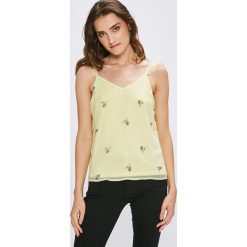 Vero Moda - Top Danni. Żółte topy damskie marki Vero Moda, s, z poliesteru. W wyprzedaży za 59,90 zł.