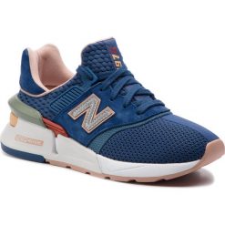 Sneakersy NEW BALANCE - WS997XTC Granatowy. Niebieskie półbuty damskie New Balance, na co dzień, bez wzorów, ze skóry, bez obcasa, na płaskiej podeszwie, bez zapięcia. W wyprzedaży za 329,00 zł.