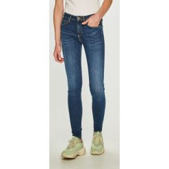 Tommy Hilfiger - Jeansy Como. Niebieskie jeansy damskie TOMMY HILFIGER, bez wzorów, z elastanu. W wyprzedaży za 339,90 zł.