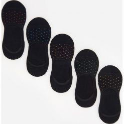 Skarpety stopki 5 pack - Czarny. Czarne skarpetki męskie Reserved, bez wzorów. W wyprzedaży za 14,99 zł.