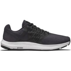 Nike Run Swift Tenisówki Czarny. Czarne trampki męskie Nike, bez wzorów, z materiału, bez zapięcia. Za 195,95 zł.