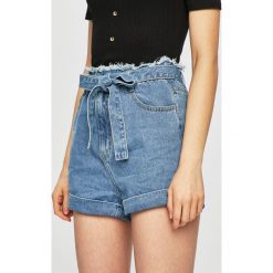 Tally Weijl - Szorty jeansowe. Niebieskie szorty damskie TALLY WEIJL, bez wzorów, z bawełny, casualowe, z podwyższonym stanem. W wyprzedaży za 69,90 zł.