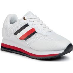 Sneakersy TOMMY HILFIGER - Sporty Tommy Retro Runner FW0FW04688 White YBS. Białe półbuty damskie TOMMY HILFIGER, ze skóry ekologicznej. Za 399,00 zł.
