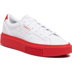 Buty adidas - Sleek Super W EE4719 Ftwwht/Red/Cblack. Białe buty sportowe damskie Adidas, bez wzorów, ze skóry ekologicznej, sportowe. Za 399,00 zł.