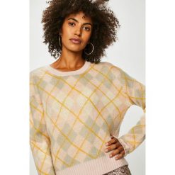 Tally Weijl - Sweter. Różowe swetry klasyczne damskie marki TALLY WEIJL, s, z dzianiny, z okrągłym kołnierzem. W wyprzedaży za 79,90 zł.