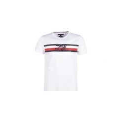 T-shirty z krótkim rękawem Tommy Hilfiger TOMMY LOGO TEE. Białe t-shirty męskie TOMMY HILFIGER, xl, bez wzorów, bez kołnierzyka, krótkie. Za 152,20 zł.