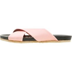 Klapki damskie: Won Hundred CARLEEN Klapki soft pink
