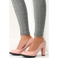Różowe Czółenka Considerate Empress. Różowe czółenka marki vices. Za 39,99 zł.