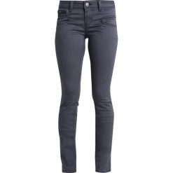 Freeman T. Porter ALEXA Jeansy Slim Fit grey. Niebieskie jeansy damskie marki Freeman T. Porter. Za 369,00 zł.