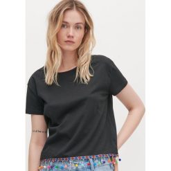 T-shirt z bawełny organicznej - Czarny. Czarne t-shirty damskie Reserved, s, bez wzorów, z bawełny, bez kołnierzyka. Za 79,99 zł.