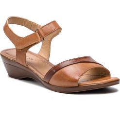 Sandały LASOCKI - RST-1390-06 Camel. Pomarańczowe klapki damskie Lasocki, bez wzorów, ze skóry ekologicznej, bez obcasa, na obcasie. Za 99,99 zł.