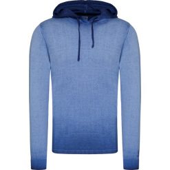 Sweter C.P. COMPANY HAND PAINT SPRAYED. Niebieskie swetry męskie CP Company, z nadrukiem, z bawełny, z kapturem, z kapturem. Za 860,00 zł.