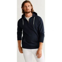 Mango Man - Bluza Faheem. Niebieskie bluzy męskie Mango Man, s, bez wzorów, z bawełny, z kapturem, z krótkim rękawem, krótkie, z kapturem. Za 159,90 zł.