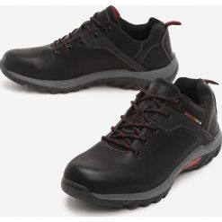Czarne Buty Sportowe Piacenza. Czarne buty sportowe męskie Born2be, na sznurówki. Za 99,99 zł.