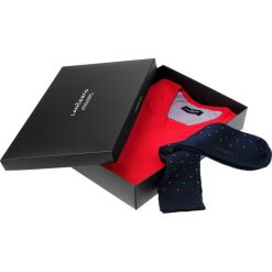 Zestaw Sweter plus Skarpety. Czerwone skarpetki męskie marki LANCERTO, z bawełny. Za 149,80 zł.
