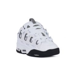 Buty Osiris D3 WHITE GREY BLACK. Białe halówki męskie marki Nike, z syntetyku, do piłki nożnej. Za 629,78 zł.