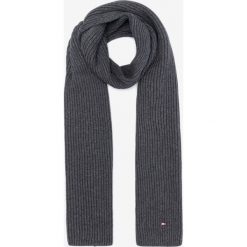 Tommy Hilfiger Szalik Szary. Szare szaliki męskie TOMMY HILFIGER, bez wzorów, z bawełny. Za 290,95 zł.