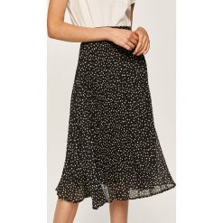Answear - Spódnica. Czarne spódniczki damskie ANSWEAR, na co dzień, s, w grochy, z poliesteru, casualowe, z podwyższonym stanem, midi, rozkloszowane. Za 119,90 zł.