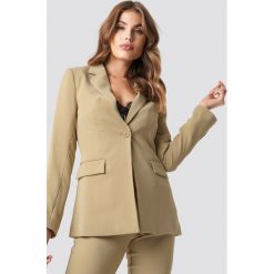 NA-KD Classic Dopasowana marynarka - Beige. Brązowe marynarki damskie NA-KD Classic, bez wzorów. Za 161,95 zł.