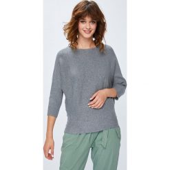 Medicine - Sweter Basic. Czerwone swetry damskie MEDICINE, s, bez wzorów, z poliesteru, z krótkim rękawem, krótkie, bez kaptura. W wyprzedaży za 59,90 zł.