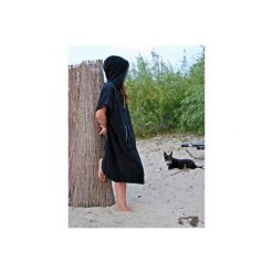Bawełniane ponczo plażowe / surf JUNGLE KARBON. Czarne poncza damskie Vada, z haftami, z bawełny. Za 299,00 zł.